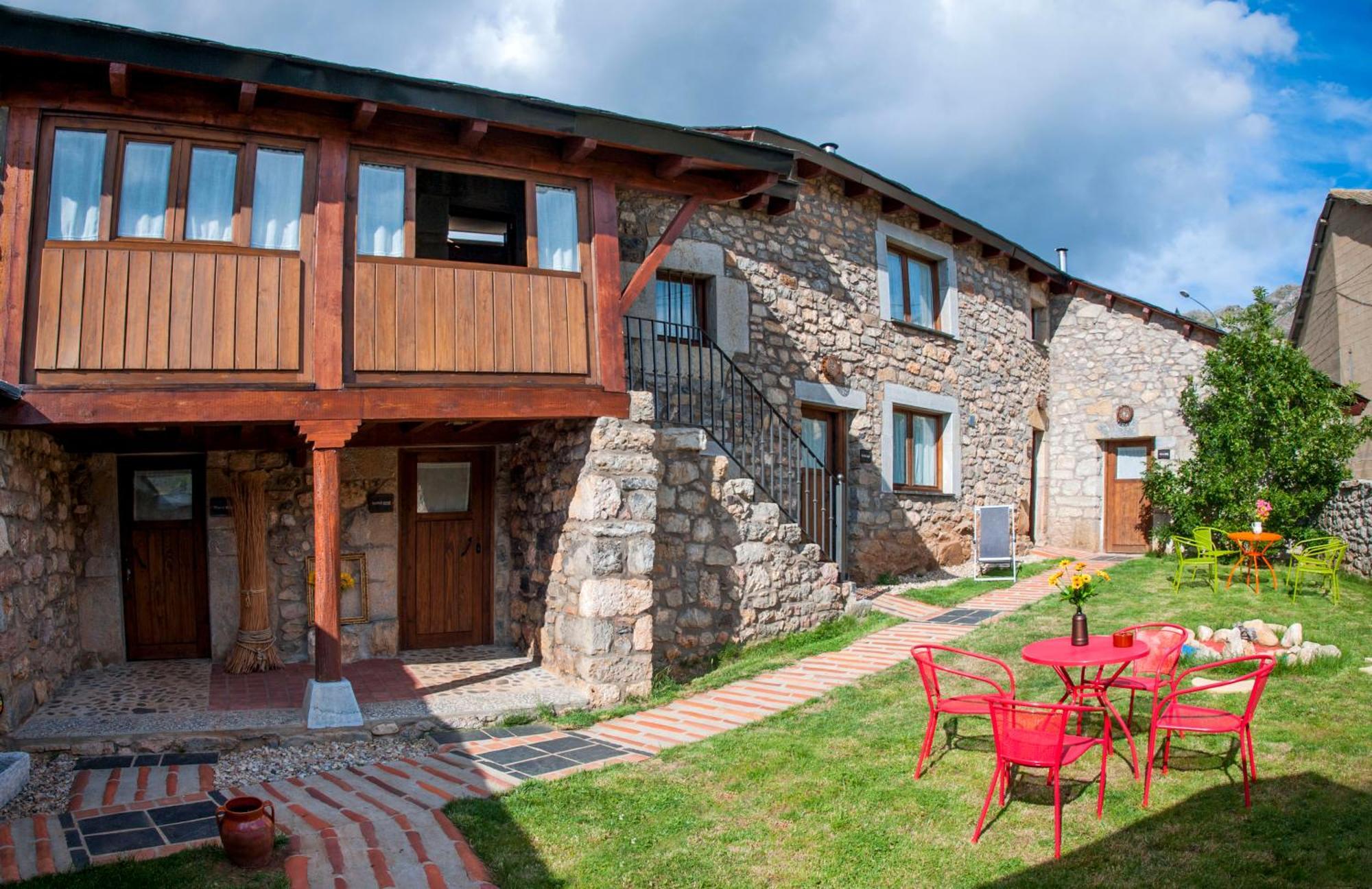 Casas Rurales Entre Babia Y La Luna Villafeliz Εξωτερικό φωτογραφία